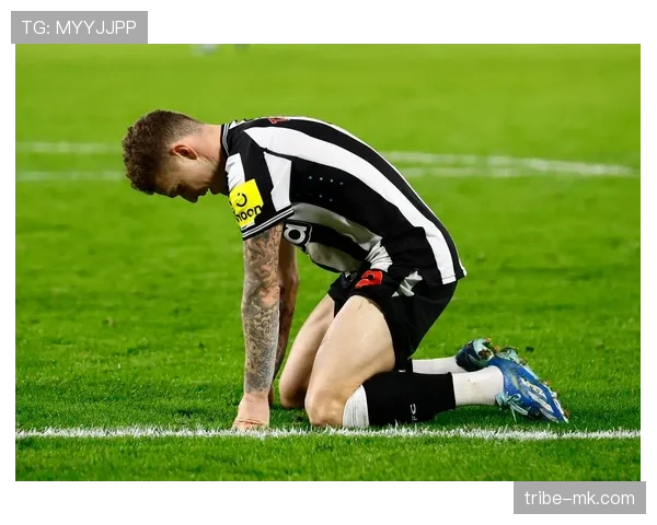 特里皮尔从边路传中手到球队领袖的角色跃迁解析